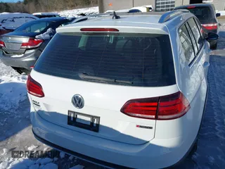 2019 Volkswagen Golf S z VIN 3VWH17AU9KM515974, wystawiony jako IAAI lot #41596110 z przebiegiem 29 019 mil mil oraz . Historia ofert i sprzedaży dostępna na DreamBid. Obrazek 17.