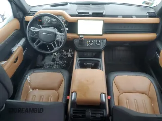 2022 Land Rover Defender z VIN SALEX7RU4N2095571, wystawiony jako Copart lot #85492574 z przebiegiem 12 896 mil mil oraz Szkoda całkowita • Salvage title. Historia ofert i sprzedaży dostępna na DreamBid. Obrazek 8.