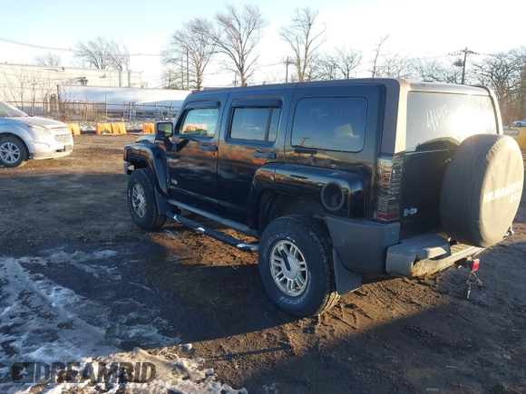 2006 Hummer H3 with VIN 5GTDN136668204393, listed as a IAAI auction lot 41436603 with 179,370 mi miles and . Bid and sale history available at DreamBid. Image 3.