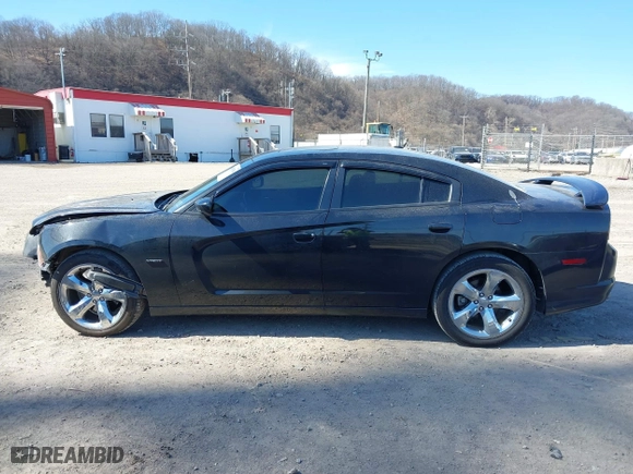 2014 Dodge Charger RT 100th Anniversary with VIN 2C3CDXCT4EH261977, listed as a IAAI auction lot 41815504 with 92,478 mi miles. Bid and sale history available at carsss.com. Image 15.