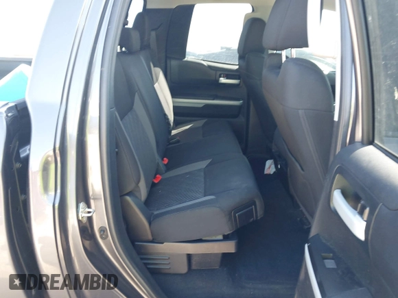 2017 Toyota Tundra 2WD SR5 with VIN 5TFRY5F16HX228522, listed as a IAAI auction lot 41712834 with 111,910 mi miles. Bid and sale history available at carsss.com. Image 8.