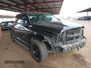 2016 Ram 1500 Tradesman z VIN 1C6RR6KG9GS389804, wystawiony jako IAAI lot #41549787 z przebiegiem 101 720 mil mil oraz . Historia ofert i sprzedaży dostępna na DreamBid. Obrazek 1.