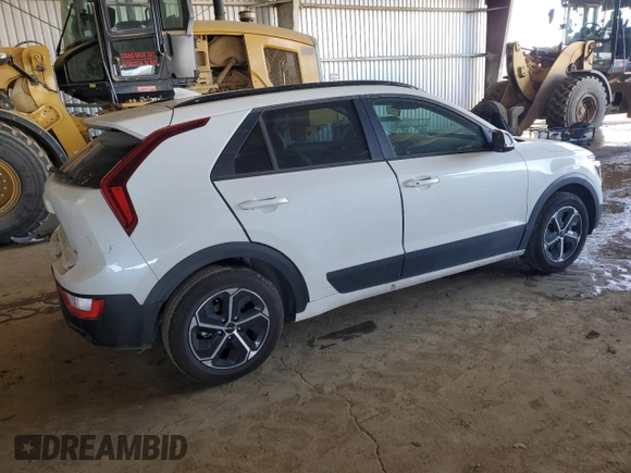 2023 Kia Niro EX with VIN KNDCR3LEXP5046699, listed as a Copart auction lot 49425355 with 26,074 mi miles and Salvage Title. Bid and sale history available at carsss.com. Image 3.