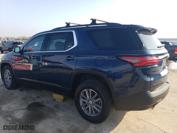 2022 Chevrolet Traverse LT Cloth with VIN 1GNEVGKW3NJ181556, listed as a Copart auction lot 44063055 with 33,857 mi miles and Salvage Title. Bid and sale history available at carsss.com. Image 2.
