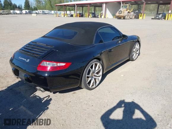 2006 Porsche 911 Carrera S with VIN WP0CB29926S766815, listed as a IAAI auction lot 42078069 with 76,580 mi miles. Bid and sale history available at carsss.com. Image 4.