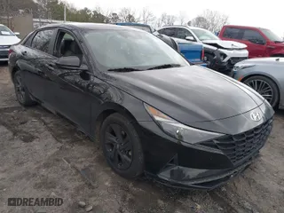 2021 Hyundai Elantra SEL with VIN 5NPLM4AG9MH037092, listed as a IAAI auction lot 41510453 with 82,490 mi miles. Bid and sale history available at carsss.com. Image 1.