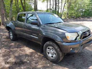 2012 Toyota Tacoma PreRunner z VIN 3TMJU4GN9CM129888, wystawiony jako IAAI lot #42294994 z przebiegiem 51 284 mil mil oraz . Historia ofert i sprzedaży dostępna na DreamBid. Obrazek 1.