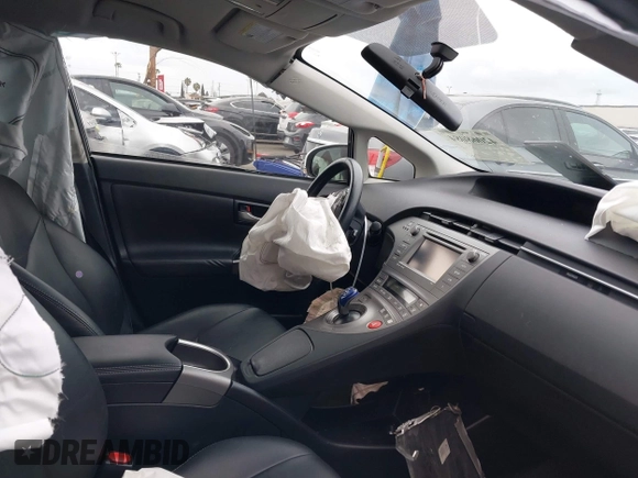 2015 Toyota Prius Four with VIN JTDKN3DU9F0399119, listed as a IAAI auction lot 42068084 with 1 mi miles. Bid and sale history available at carsss.com. Image 5.