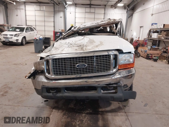 2000 Ford Excursion Limited с VIN 1FMSU43F5YED20090, выставлен на аукционе IAAI как лот 41152653 с пробегом Не указан миль и . История ставок и продаж доступна на DreamBid. Изображение 12.