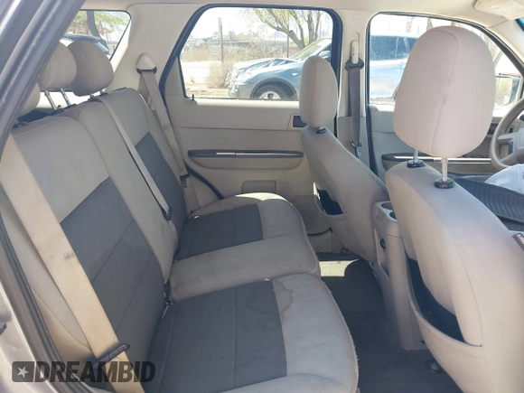 2008 Ford Escape XLT with VIN 1FMCU93168KB33268, listed as a IAAI auction lot 42098947 with 226,864 mi miles and . Bid and sale history available at DreamBid. Image 8.
