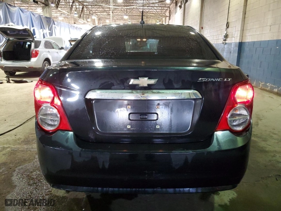 2013 Chevrolet Sonic LT with VIN 1G1JC5SHXD4120763, listed as a Copart auction lot 49495555 with 195,118 mi miles and Clean Title. Bid and sale history available at carsss.com. Image 6.