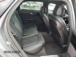 2018 Audi A8 z VIN WAU44AFD0JN000586, wystawiony jako Copart lot #73373174 z przebiegiem 45 183 mil mil oraz Szkoda całkowita • Salvage title. Historia ofert i sprzedaży dostępna na DreamBid. Obrazek 10.