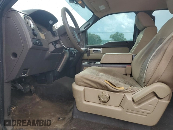 2009 Ford F-150 XL z VIN 1FTPW14V59KC72750, wystawiony jako Copart lot #54487105 z przebiegiem 242 321 mil mil oraz Szkoda całkowita • Salvage title. Historia ofert i sprzedaży dostępna na DreamBid. Obrazek 7.