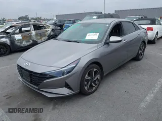 2023 Hyundai Elantra SEL z VIN KMHLS4AG5PU609271, wystawiony jako IAAI lot #42374280 z przebiegiem 27 711 mil mil oraz . Historia ofert i sprzedaży dostępna na DreamBid. Obrazek 17.