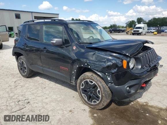 2017 Jeep Renegade Trailhawk z VIN ZACCJBCB3HPG30622, wystawiony jako Copart lot #55051675 z przebiegiem 82 478 mil mil oraz Szkoda całkowita • Salvage title. Historia ofert i sprzedaży dostępna na DreamBid. Obrazek 4.