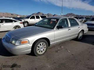2005 Ford Crown Victoria LX with VIN 2FAFP74W75X165930, listed as a Copart auction lot 81641294 with 138,521 mi miles and Clean Title. Bid and sale history available at carsss.com. Image 1.