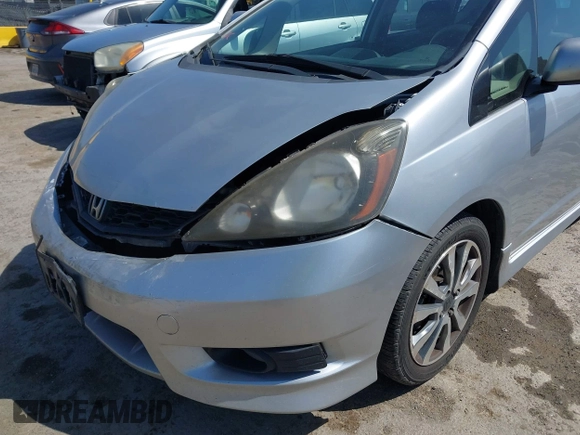 2013 Honda Fit Sport with VIN JHMGE8H51DC005760, listed as a IAAI auction lot 42040427 with 184,375 mi miles. Bid and sale history available at carsss.com. Image 6.