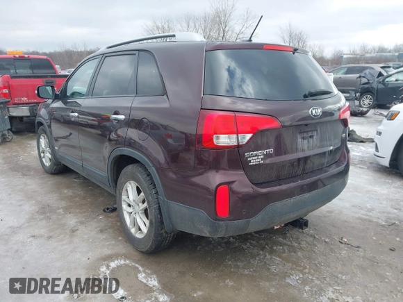 2015 Kia Sorento LX with VIN 5XYKTCA63FG652456, listed as a IAAI auction lot 41554796 with Not Provided miles. Bid and sale history available at carsss.com. Image 3.
