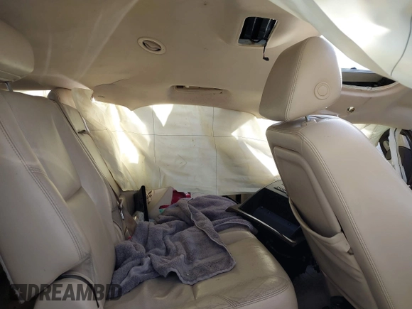 2008 Cadillac Escalade z VIN 1GYEC63808R231824, wystawiony jako IAAI lot #41143791 z przebiegiem Nie podano mil oraz . Historia ofert i sprzedaży dostępna na DreamBid. Obrazek 8.