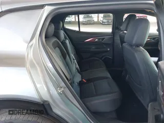 2024 Chevrolet Equinox EV RS z VIN 3GN7DNRP4RS237331, wystawiony jako IAAI lot #41782449 z przebiegiem 10 734 mil mil oraz . Historia ofert i sprzedaży dostępna na DreamBid. Obrazek 8.