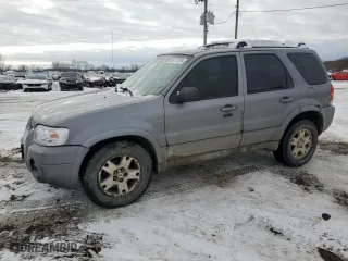 2007 Ford Escape Limited with VIN 1FMCU04157KA35034, listed as a Copart auction lot 86177794 with 215,888 mi miles and Salvage Title. Bid and sale history available at carsss.com. Image 1.