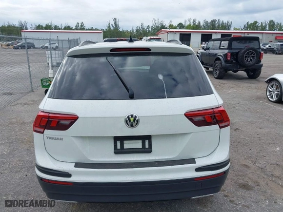 2021 Volkswagen Tiguan S with VIN 3VV1B7AX9MM119690, listed as a IAAI auction lot 41352383 with 27,149 mi miles. Bid and sale history available at carsss.com. Image 16.