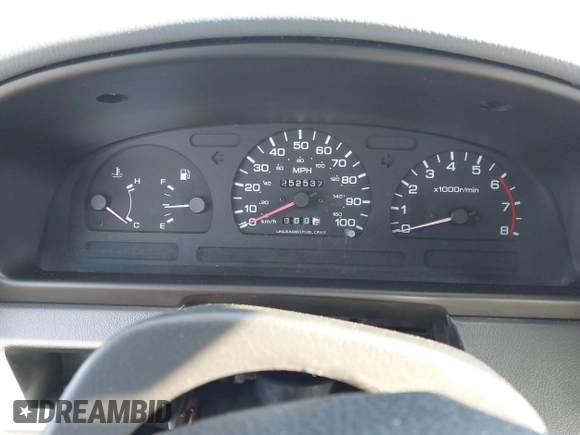 1995 Nissan Frontier XE z VIN 1N6SD16S2SC385250, wystawiony jako IAAI lot #42373497 z przebiegiem 252 537 mil mil oraz . Historia ofert i sprzedaży dostępna na DreamBid. Obrazek 7.