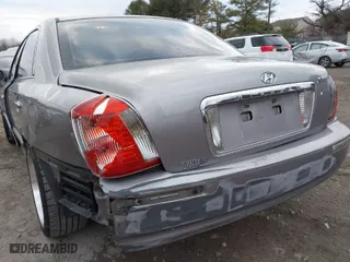 2005 Hyundai XG350 with VIN KMHFU45E55A424894, listed as a IAAI auction lot 41314611 with 158,408 mi miles. Bid and sale history available at carsss.com. Image 17.