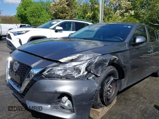 2020 Nissan Altima S with VIN 1N4BL4BV5LC160772, listed as a IAAI auction lot 42009543 with 131,583 mi miles and . Bid and sale history available at DreamBid. Image 6.
