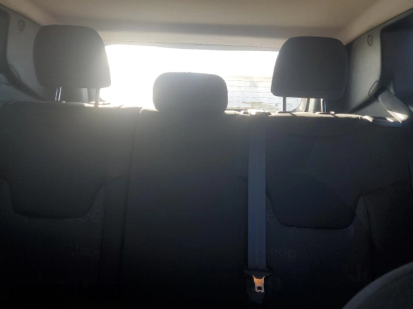 2015 Jeep Renegade Latitude with VIN ZACCJABH9FPB80553, listed as a Copart auction lot 83657494 with 76,005 mi miles and Salvage Title. Bid and sale history available at carsss.com. Image 10.