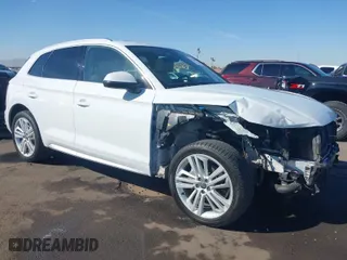 2020 Audi Q5 Premium Plus with VIN WA1BNAFY5L2023323, listed as a IAAI auction lot 41674930 with 35,847 mi miles. Bid and sale history available at carsss.com. Image 1.