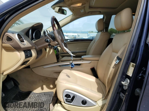 2010 Mercedes-Benz M 350 z VIN 4JGBB8GB2AA574017, wystawiony jako Copart lot #54769735 z przebiegiem 166 903 mil mil oraz Szkody całkowita. Historia ofert i sprzedaży dostępna na DreamBid. Obrazek 7.