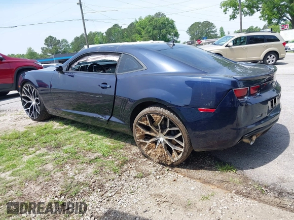 2010 Chevrolet Camaro 2SS z VIN 2G1FK1EJ9A9225884, wystawiony jako IAAI lot #42294998 z przebiegiem 197 908 mil mil oraz . Historia ofert i sprzedaży dostępna na DreamBid. Obrazek 3.