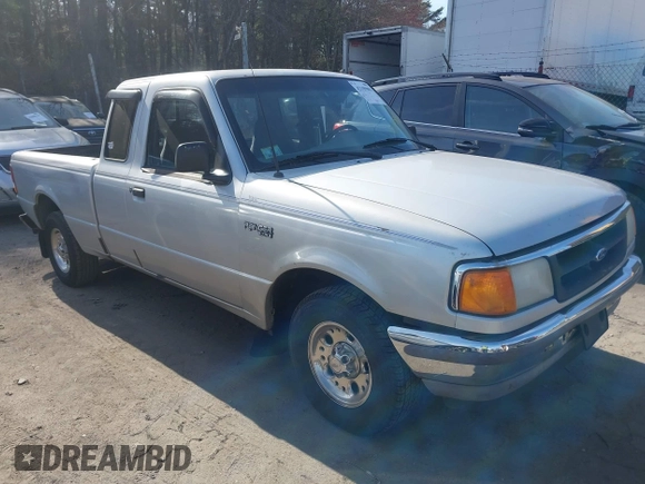 1995 Ford Ranger Splash with VIN 1FTCR14U8STA32847, listed as a IAAI auction lot 42109803 with 155,878 mi miles. Bid and sale history available at carsss.com. Image 1.