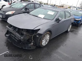 2013 Lexus ES 4dr Sdn with VIN JTHBK1GG1D2055528, listed as a IAAI auction lot 41781276 with 186,228 mi miles. Bid and sale history available at carsss.com. Image 18.