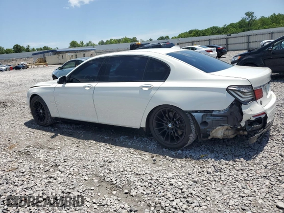 2015 BMW 7 Series 740Li z VIN WBAYE4C5XFD947323, wystawiony jako Copart lot #56962915 z przebiegiem 77 956 mil mil oraz Szkoda całkowita • Salvage title. Historia ofert i sprzedaży dostępna na DreamBid. Obrazek 2.