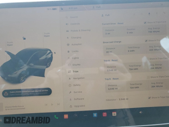 2024 Tesla Model Y с VIN 7SAYGDED2RF040079, выставлен на аукционе Copart как лот 61415675 с пробегом 2 549 миль миль и На запчасти • Non repairable. История ставок и продаж доступна на DreamBid. Изображение 9.