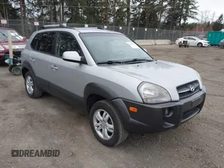 2008 Hyundai Tucson SE with VIN KM8JN72D68U762845, listed as a IAAI auction lot 41839903 with 188,546 mi miles. Bid and sale history available at carsss.com. Image 1.