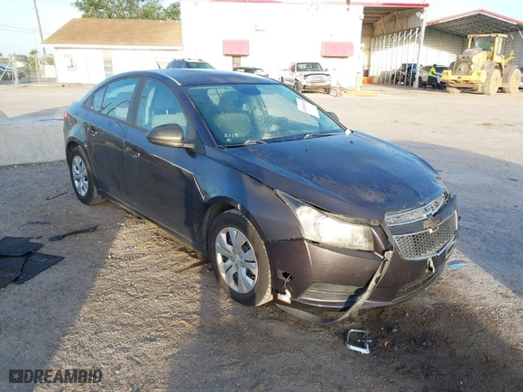 2014 Chevrolet Cruze LS with VIN 1G1PA5SH0E7336511, listed as a IAAI auction lot 41954161 with 73,798 mi miles. Bid and sale history available at carsss.com. Image 1.