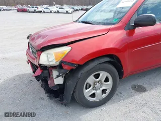 2007 Toyota RAV4 with VIN JTMZD33V675061077, listed as a IAAI auction lot 41907842 with 176,736 mi miles. Bid and sale history available at carsss.com. Image 6.
