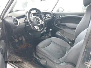 2010 MINI Hardtop with VIN WMWMF3C50ATZ26663, listed as a IAAI auction lot 42137470 with 106,894 mi miles and . Bid and sale history available at DreamBid. Image 5.