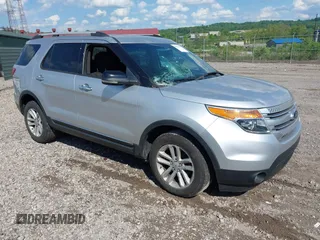 2013 Ford Explorer XLT z VIN 1FM5K8D80DGA20725, wystawiony jako IAAI lot #42270441 z przebiegiem 118 639 mil mil oraz . Historia ofert i sprzedaży dostępna na DreamBid. Obrazek 1.