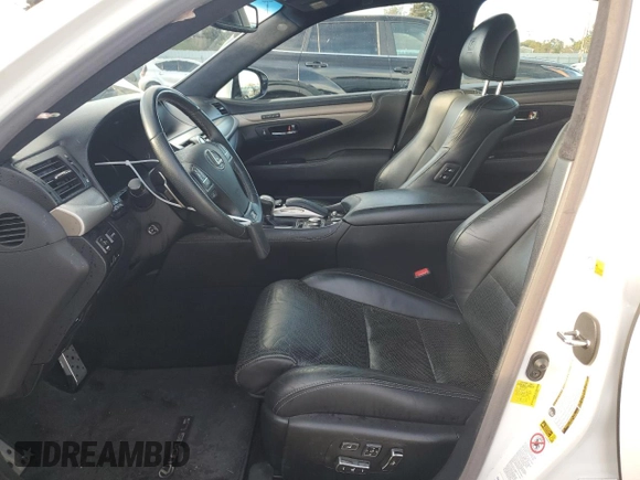 2016 Lexus LS 460 z VIN JTHBL5EF3G5140145, wystawiony jako Copart lot #87555395 z przebiegiem 96 254 mil mil oraz Szkoda całkowita • Salvage title. Historia ofert i sprzedaży dostępna na DreamBid. Obrazek 7.