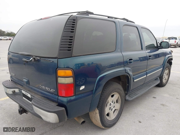 2005 Chevrolet Tahoe LT with VIN 1GNEC13T45R153791, listed as a IAAI auction lot 41553867 with 232,820 mi miles. Bid and sale history available at carsss.com. Image 4.