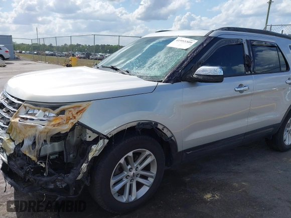 2016 Ford Explorer with VIN 1FM5K7BH9GGB39066, listed as a IAAI auction lot 41953309 with 193,779 mi miles. Bid and sale history available at carsss.com. Image 11.