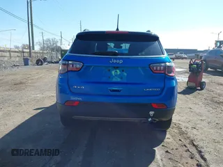 2022 Jeep Compass Limited with VIN 3C4NJDCB7NT185777, listed as a IAAI auction lot 41952891 with 28,820 mi miles and . Bid and sale history available at DreamBid. Image 16.
