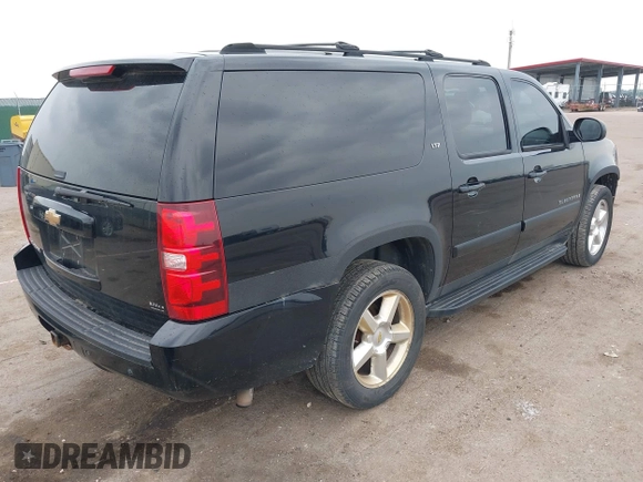 2007 Chevrolet Suburban LT with VIN 3GNFK16307G128456, listed as a IAAI auction lot 42374506 with 161,471 mi miles and . Bid and sale history available at DreamBid. Image 4.