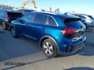 2021 Kia Niro LX with VIN KNDCB3LC4M5471852, listed as a IAAI auction lot 41707597 with 163,144 mi miles. Bid and sale history available at carsss.com. Image 3.
