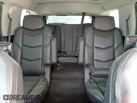 2018 Cadillac Escalade z VIN 1GYS3AKJ6JR256100, wystawiony jako Copart lot #57900755 z przebiegiem 129 775 mil mil oraz Szkoda całkowita • Salvage title. Historia ofert i sprzedaży dostępna na DreamBid. Obrazek 10.