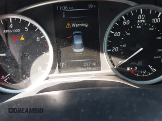 2018 Nissan Sentra SV with VIN 3N1AB7AP6JY346308, listed as a IAAI auction lot 41610643 with 104,439 mi miles. Bid and sale history available at carsss.com. Image 16.